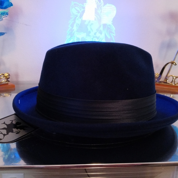 Fadors - Picture 3 of 6